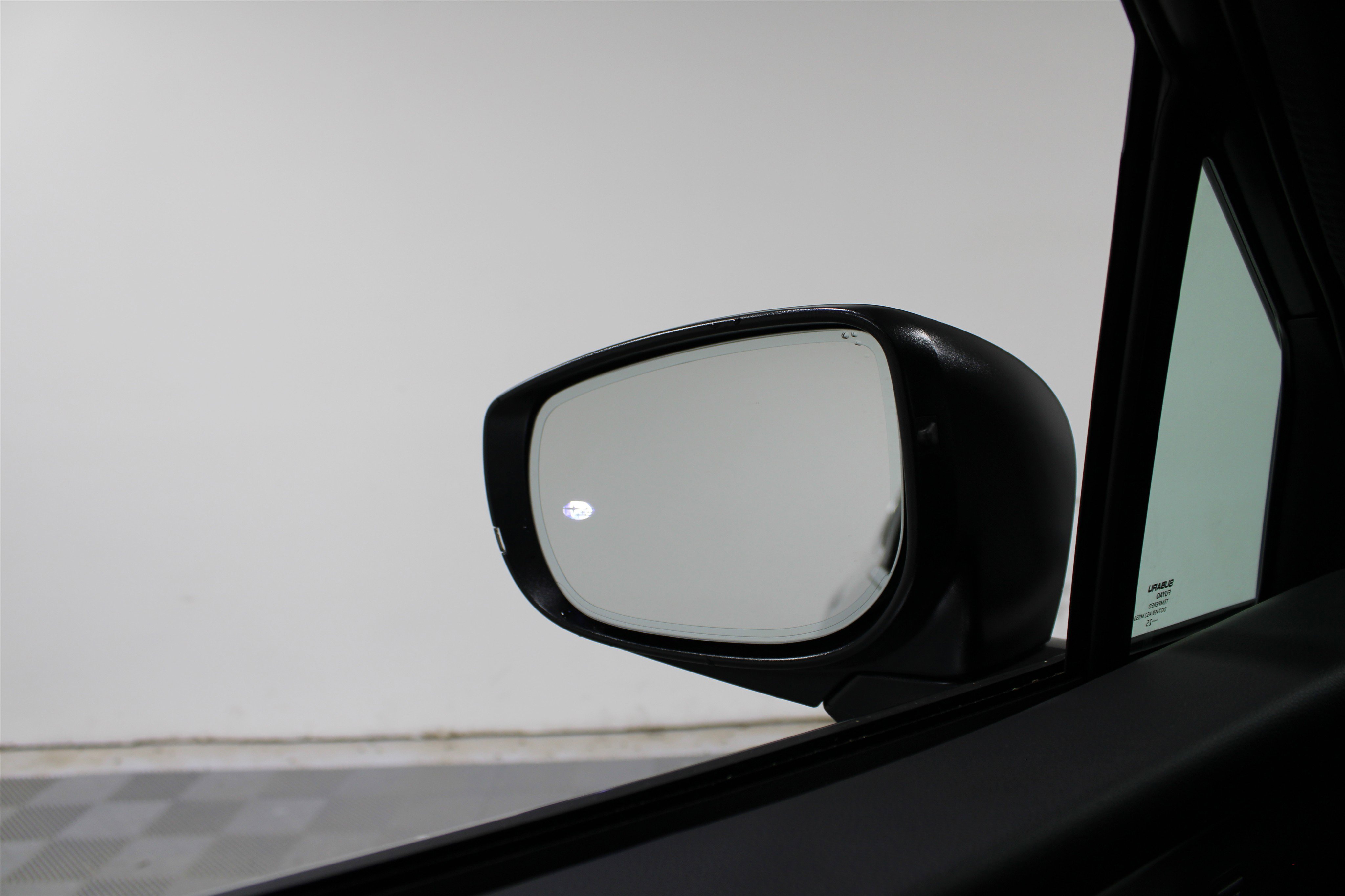 New 2025 Subaru Ascent Limited image 17