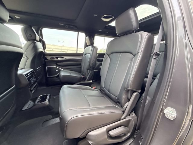 New 2026 Jeep Grand Wagoneer 4WD w/ Premium Group I image 19