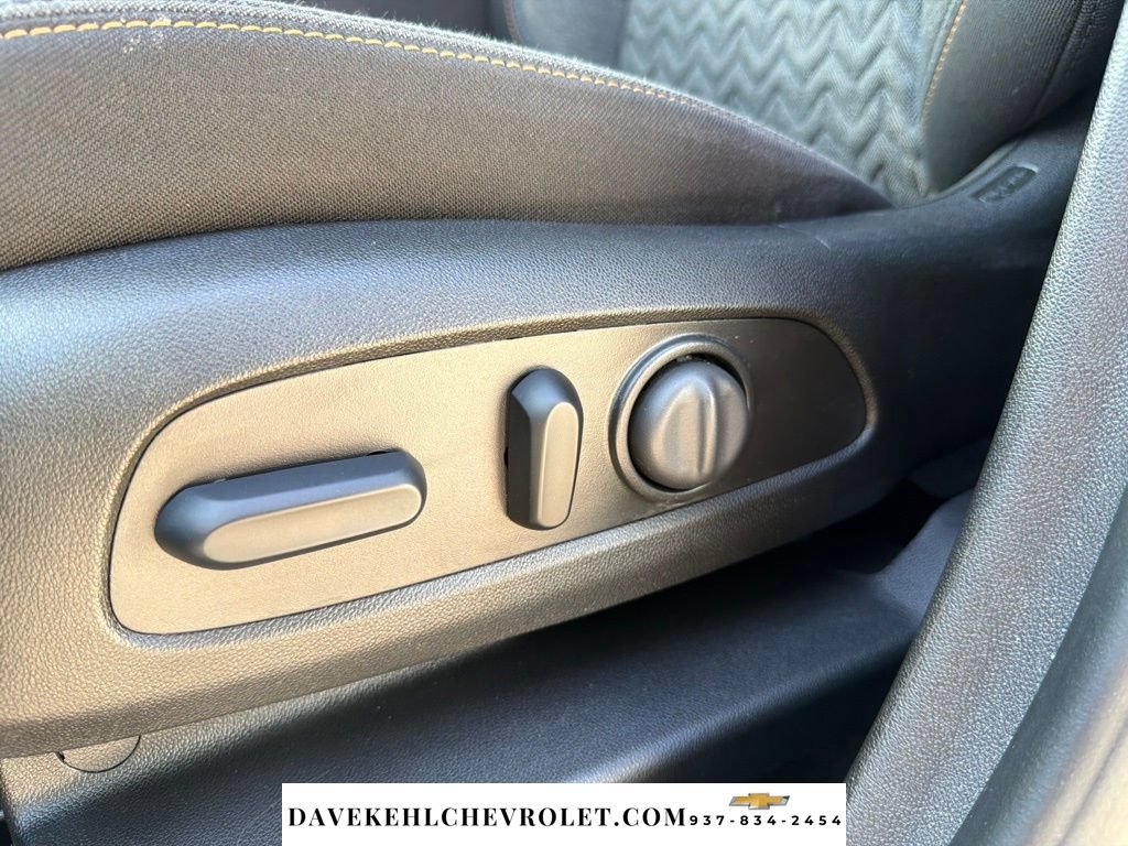 Used 2024 Chevrolet Equinox LT FWD image 12