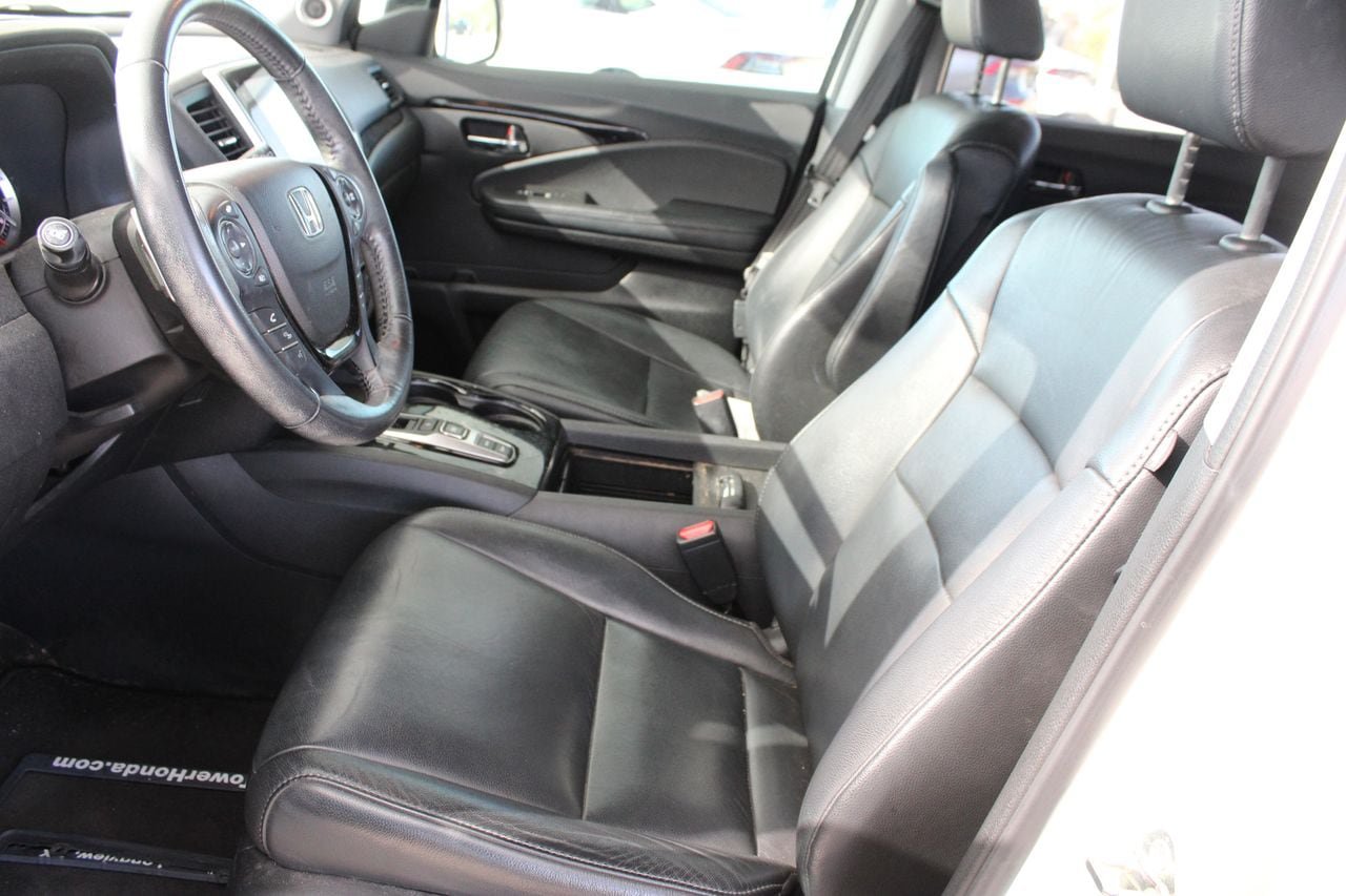Used 2017 Honda Pilot Touring image 10