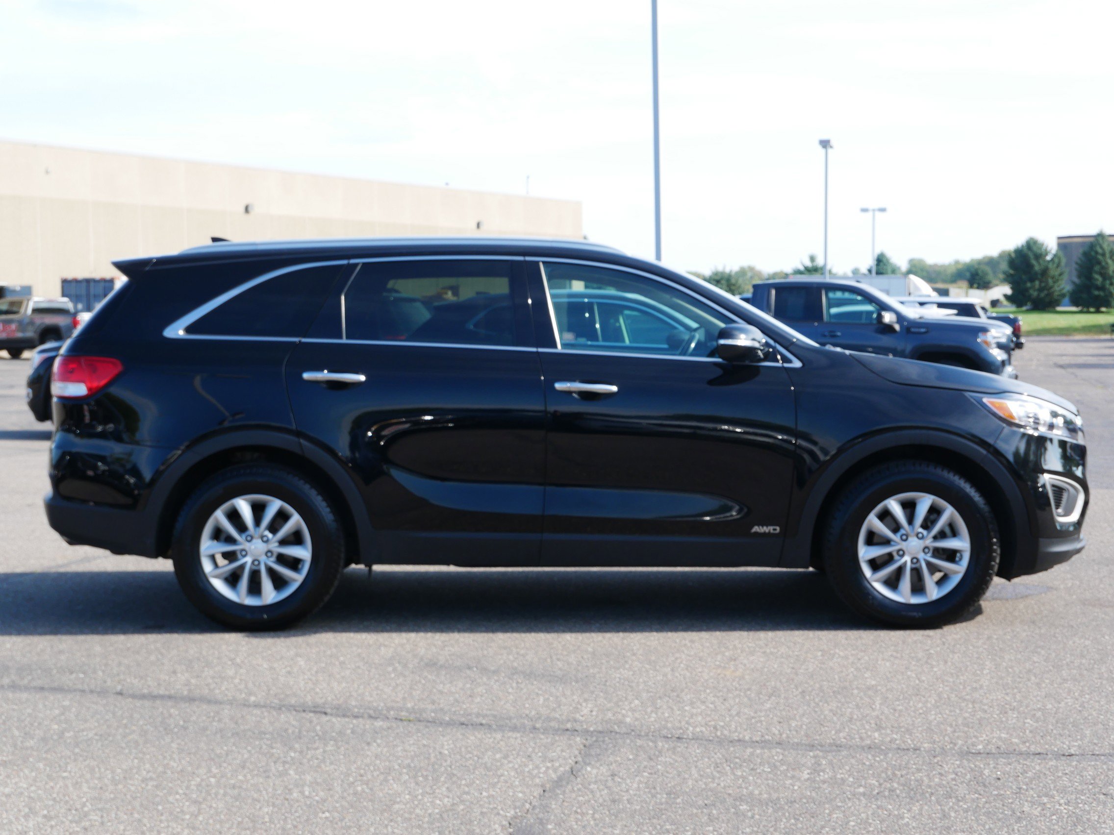 Used 2016 Kia Sorento LX w/ LX Convenience Package image 8