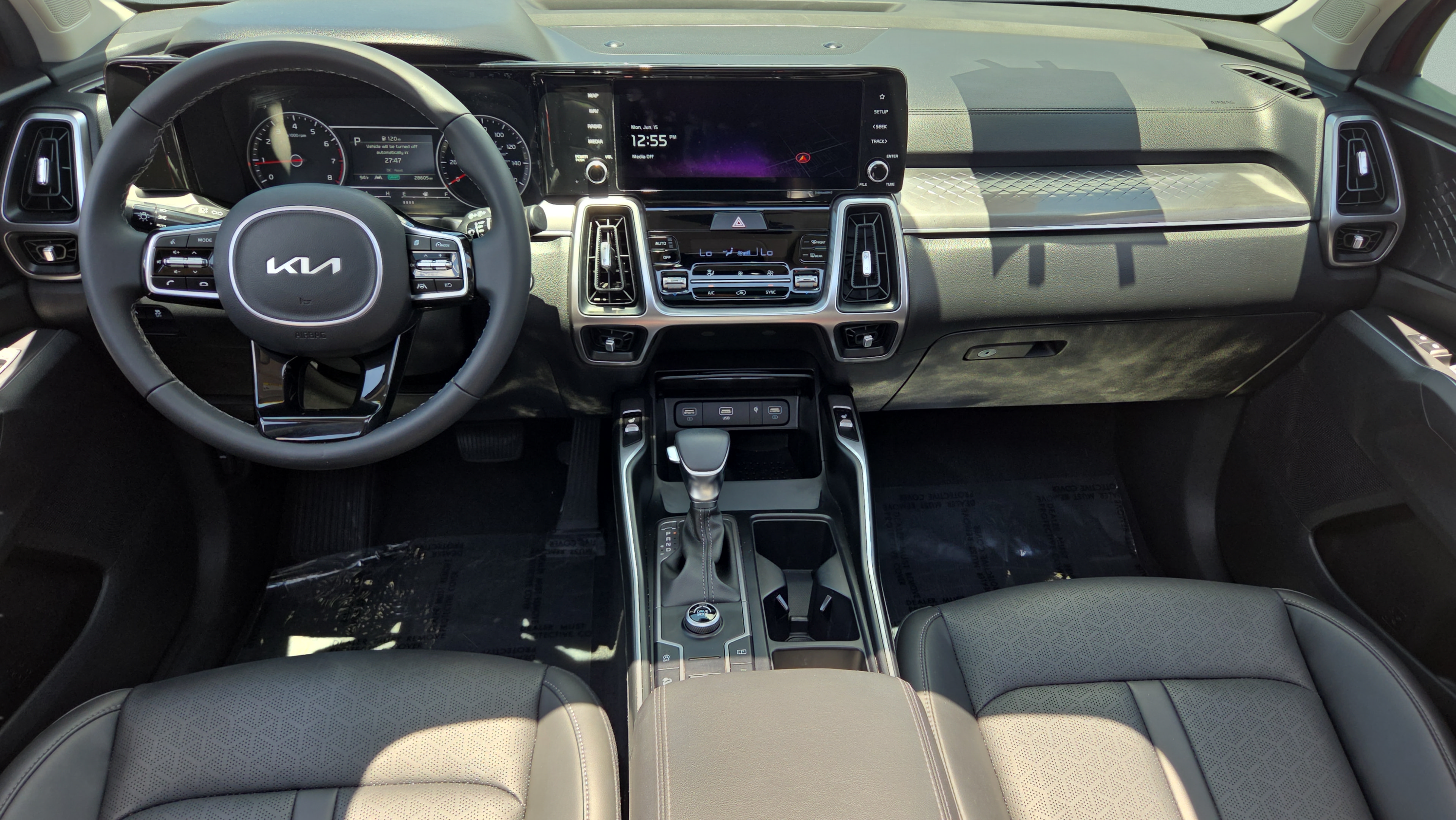 Used 2023 Kia Sorento S w/ Panoramic Sunroof Package FWD image 13