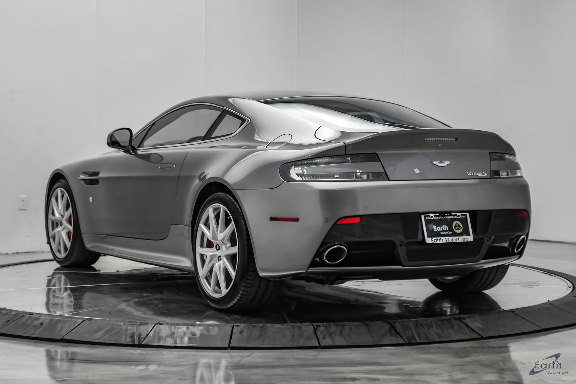Used 2014 Aston Martin V8 Vantage S RWD image 13