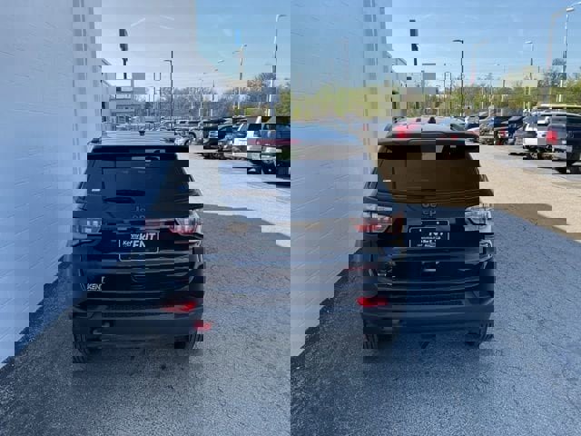 Used 2024 Jeep Compass Trailhawk image 6