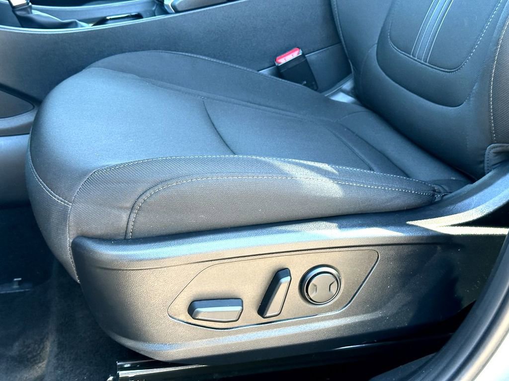 Used 2025 Hyundai Tucson SEL FWD image 12