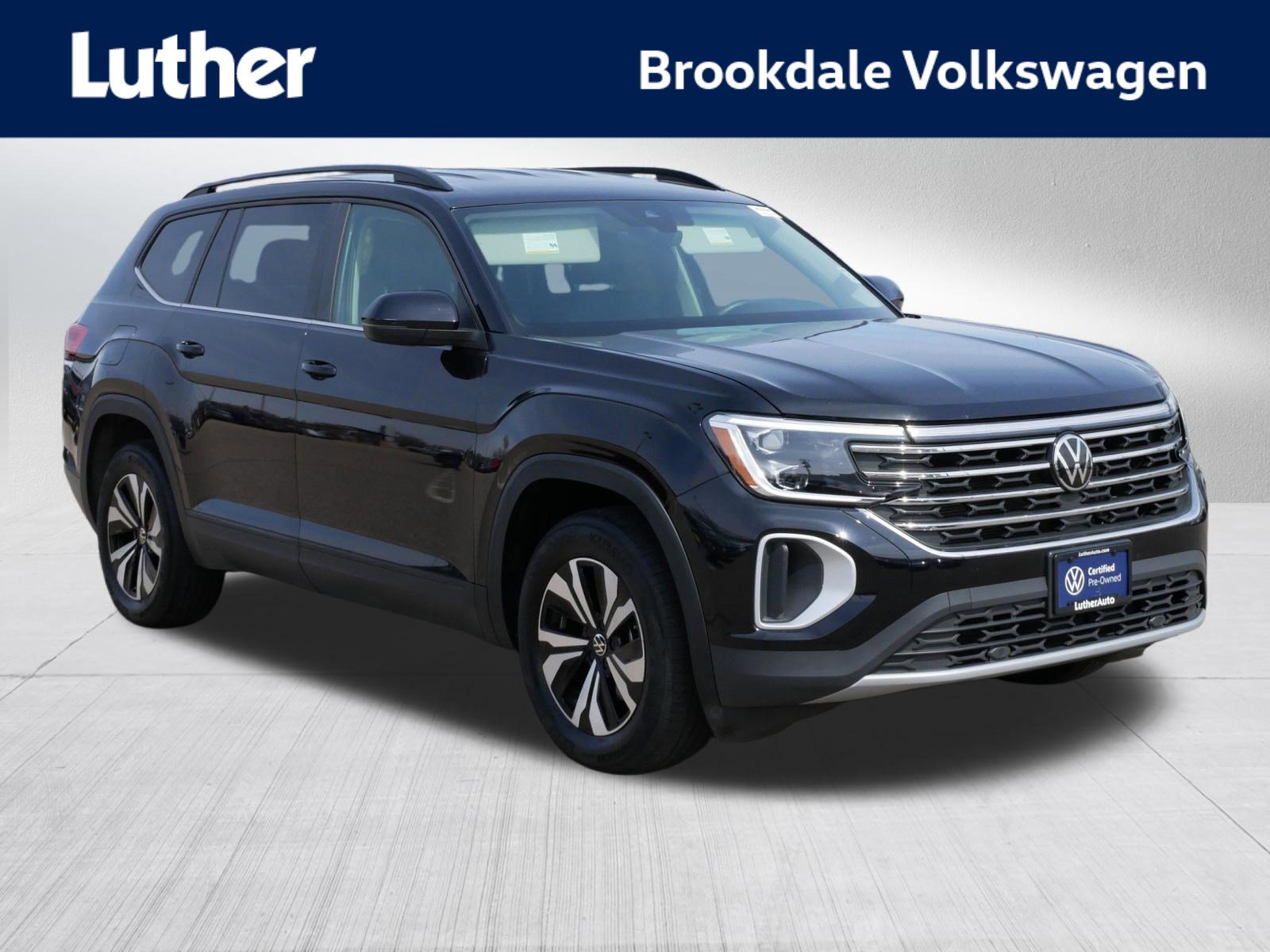 Certified 2024 Volkswagen Atlas SE image 1