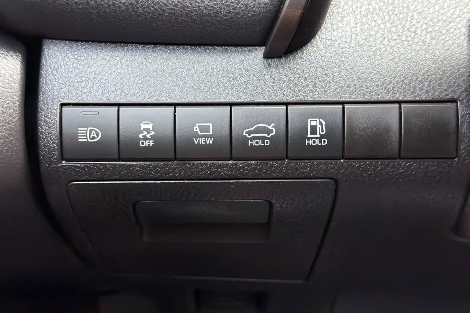 Used 2022 Toyota Camry XSE w/ Navigation Package FWD image 30