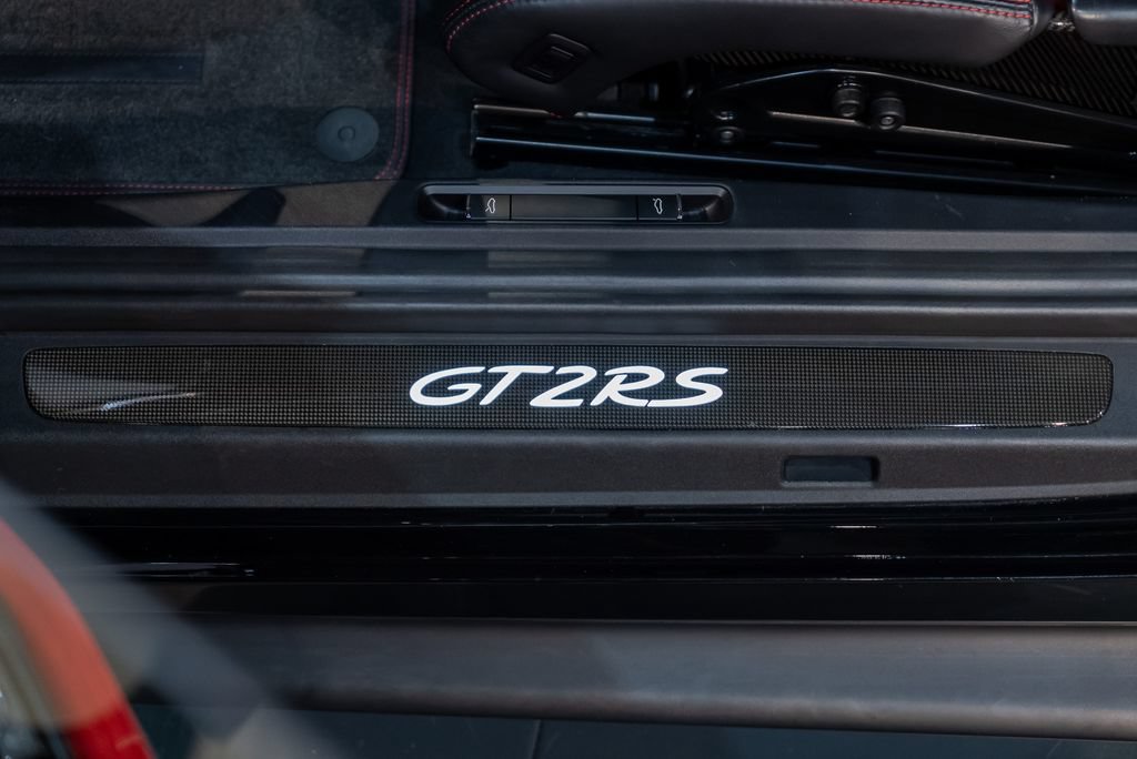 Used 2018 Porsche 911 GT2 RS RWD image 30
