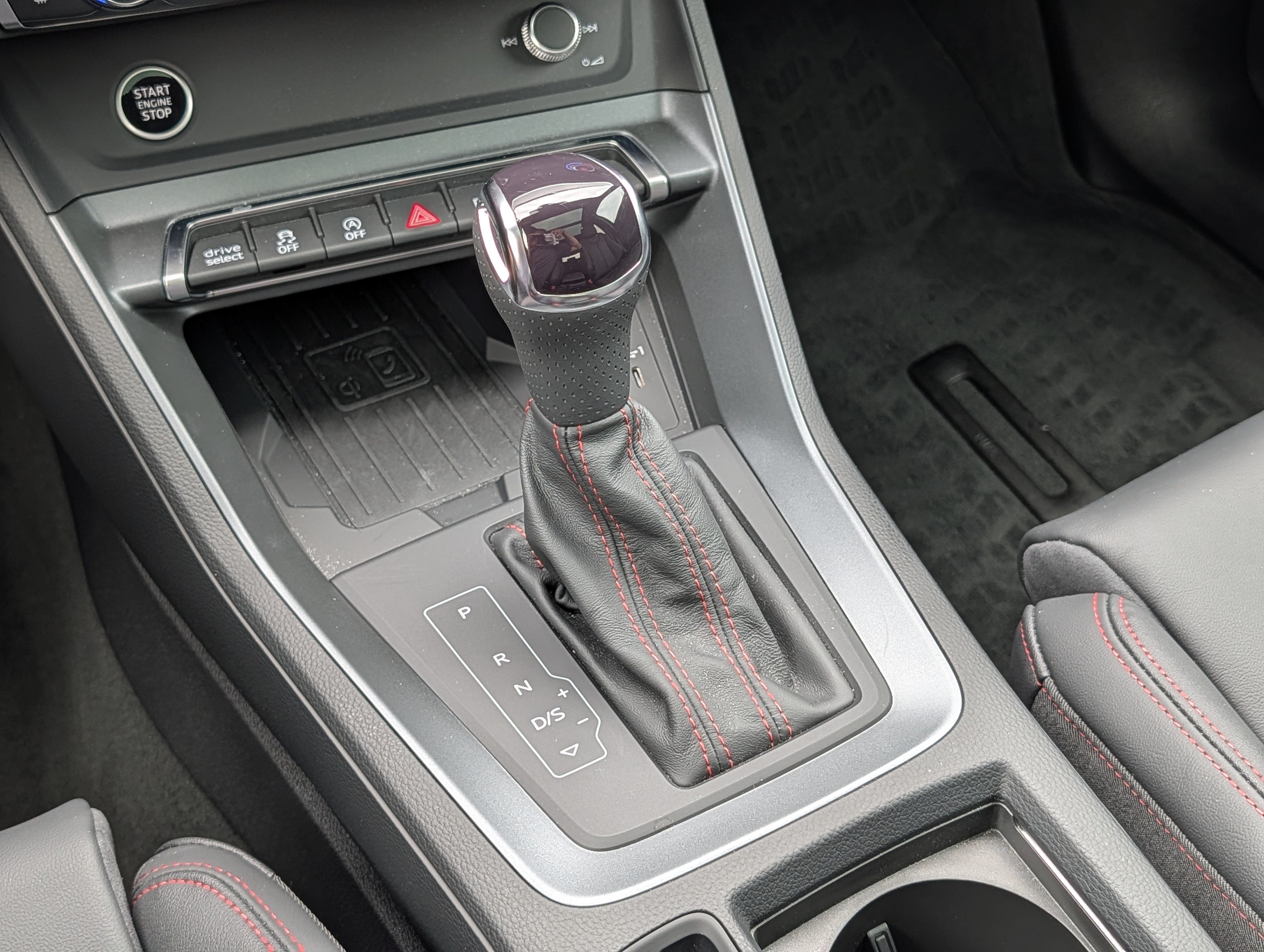 Certified 2025 Audi Q3 2.0T Premium Plus AWD/4WD image 32