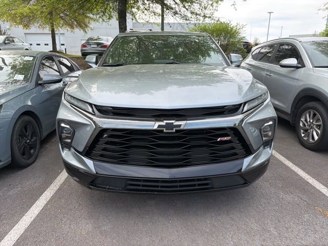 Used 2025 Chevrolet Blazer RS image 2