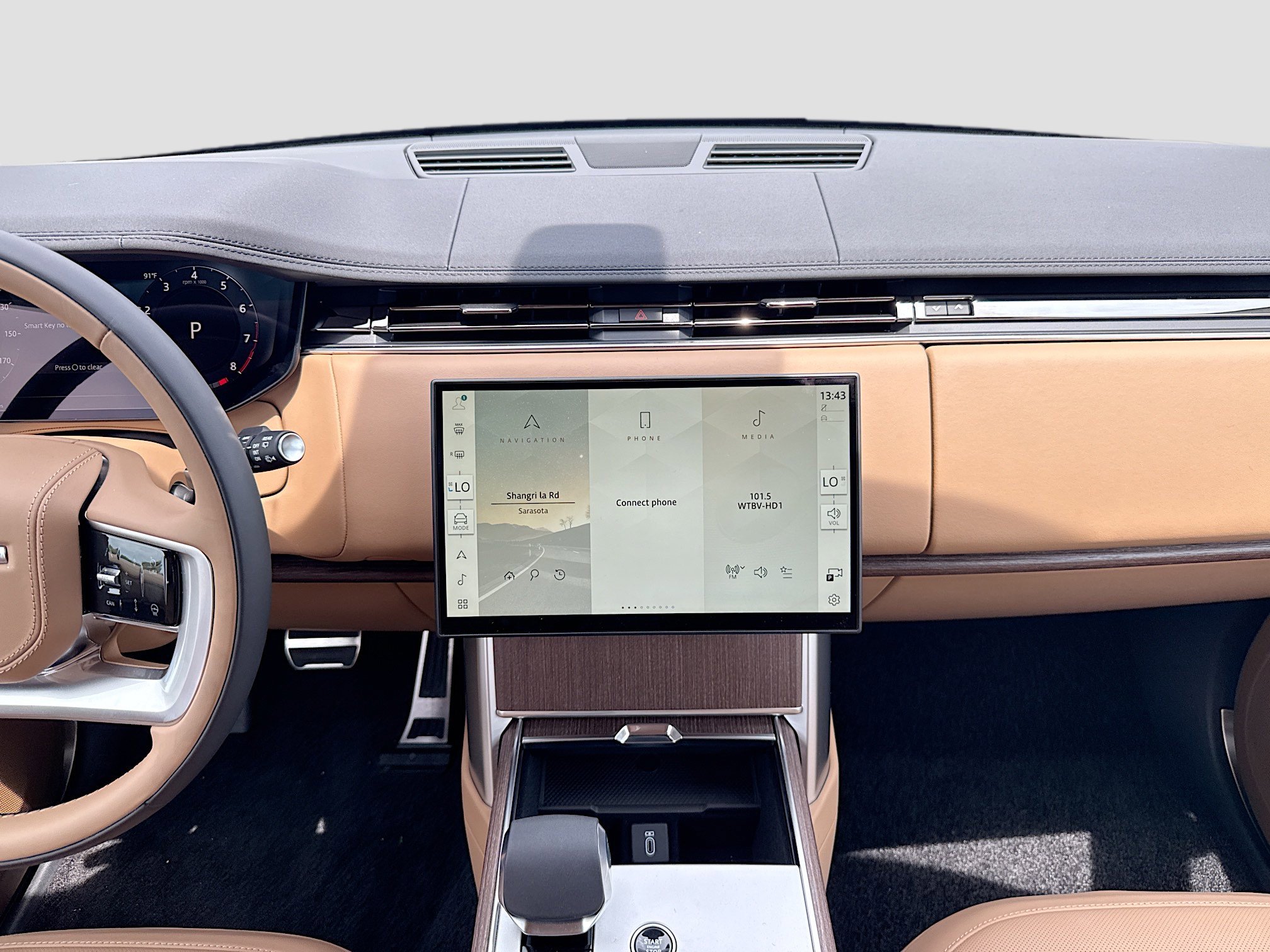 New 2026 Land Rover Range Rover Long Wheelbase SE AWD/4WD image 19