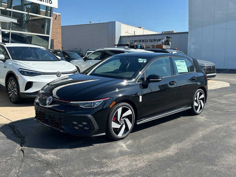 New 2025 Volkswagen Golf S
