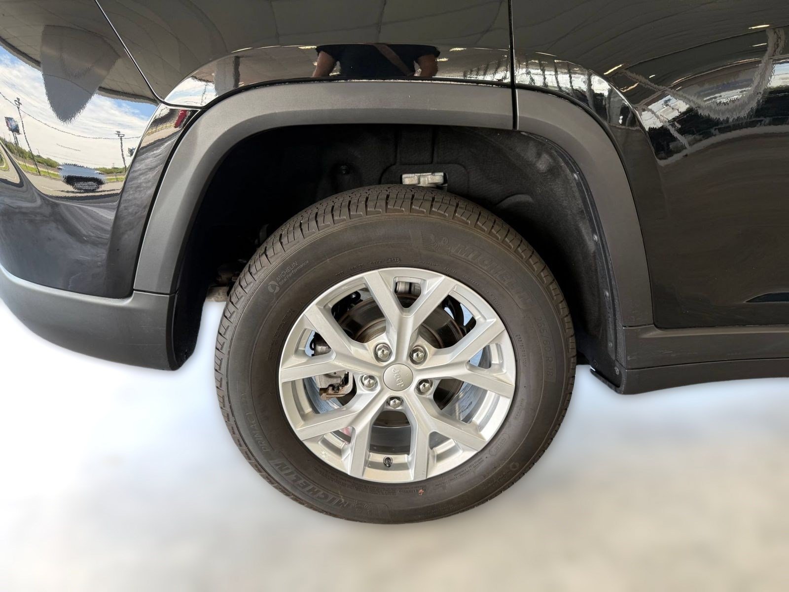 Used 2023 Jeep Grand Cherokee Limited AWD/4WD image 13