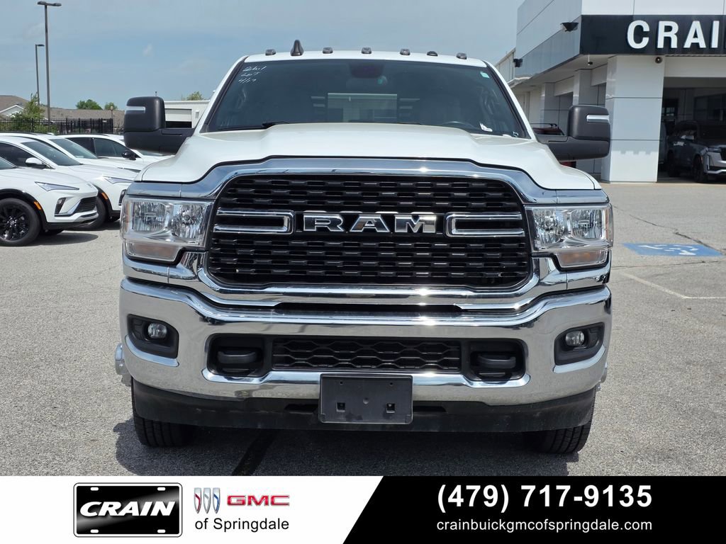 Used 2024 RAM 3500 SLT w/ Quick Order Package 2YG SLT AWD/4WD image 2