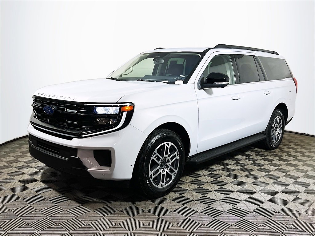 Used 2025 Ford Expedition Max Active image 4