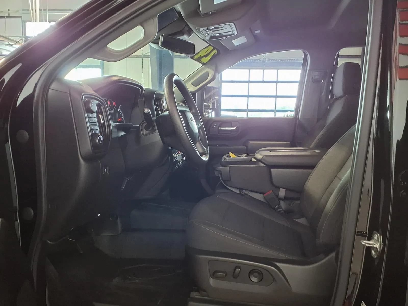 Used 2024 Chevrolet Silverado 2500 Custom w/ Custom Value Package AWD/4WD image 17