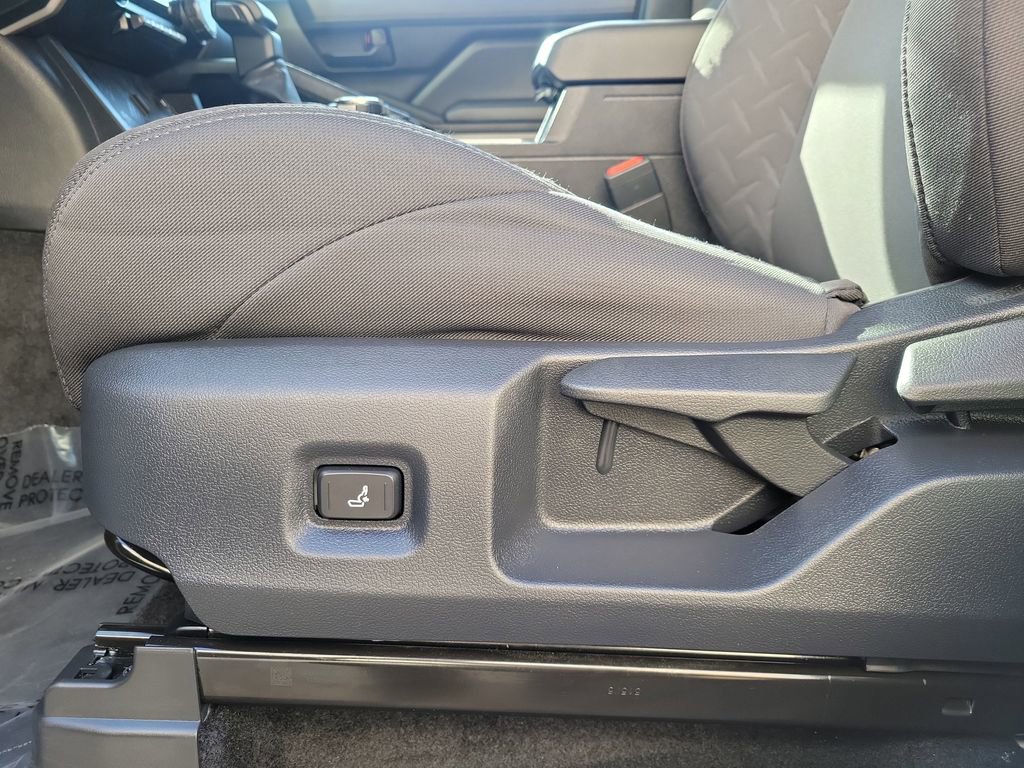 Used 2025 Toyota Tacoma SR5 image 21