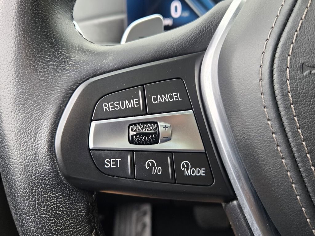 Used 2025 BMW X5 xDrive50e image 25