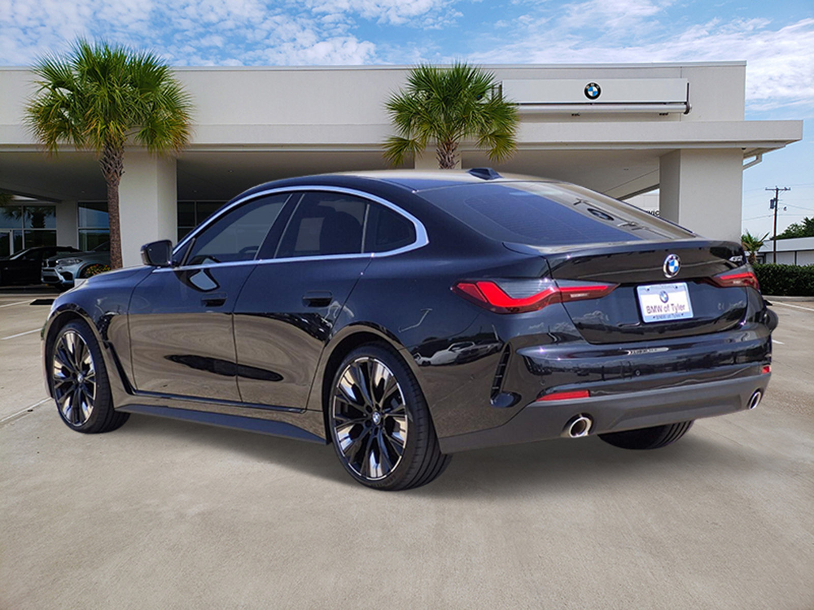 Certified 2025 BMW 430i w/ Premium Package RWD image 4