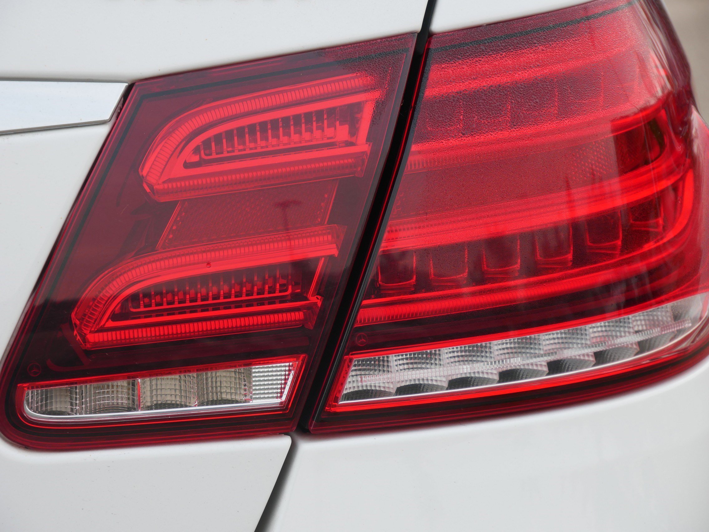 Used 2015 Mercedes-Benz E 400 4MATIC Sedan image 11