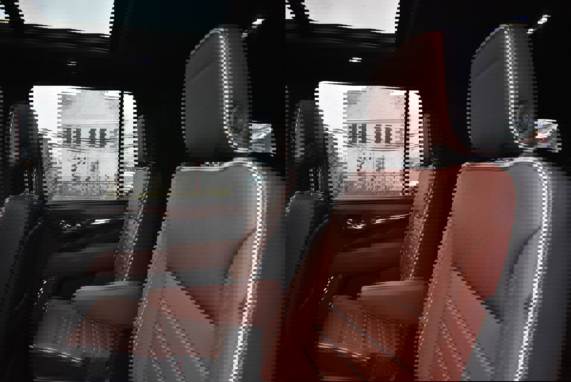 Used 2024 GMC Yukon XL Denali Ultimate image 13