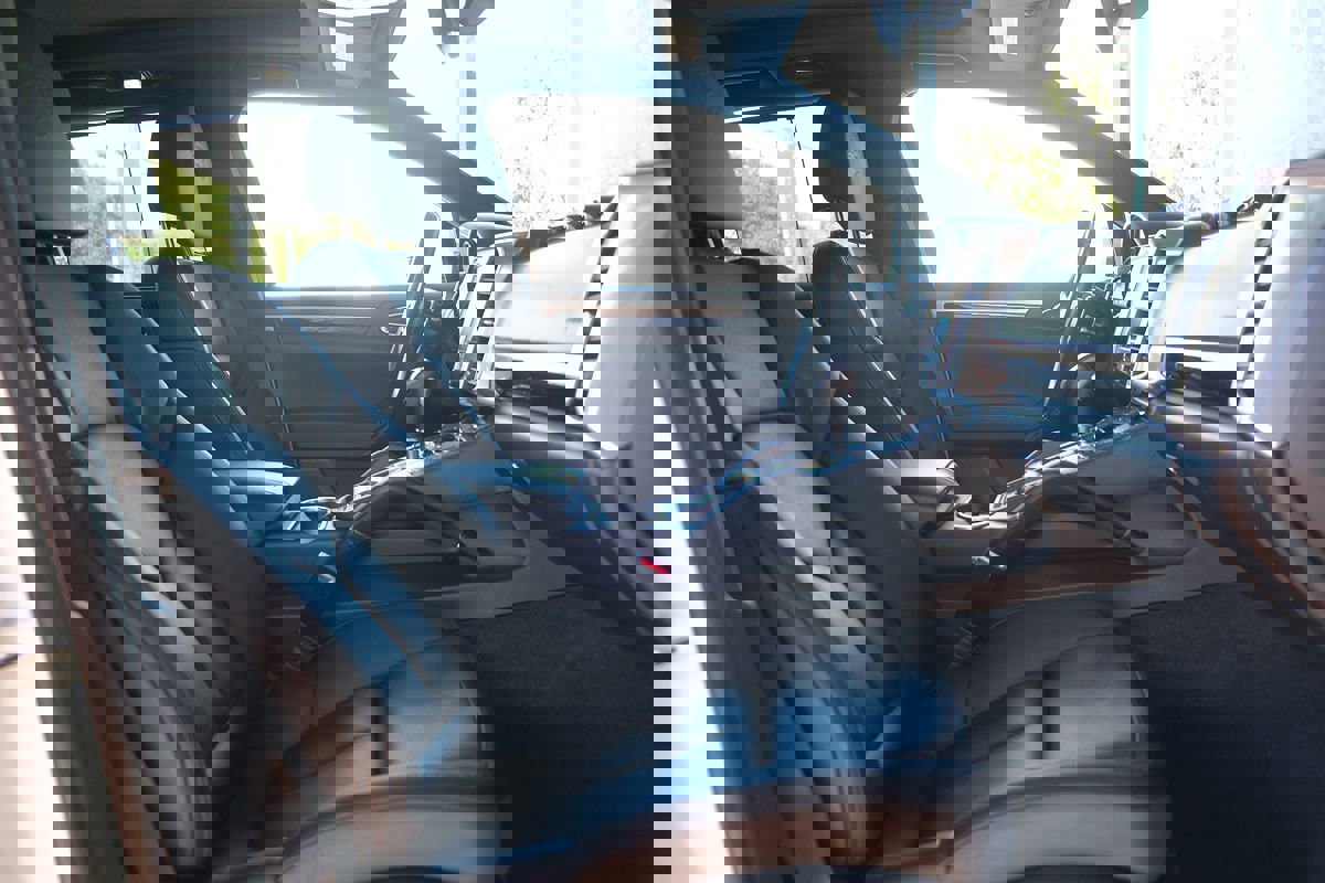 Used 2017 Porsche Cayenne S image 29