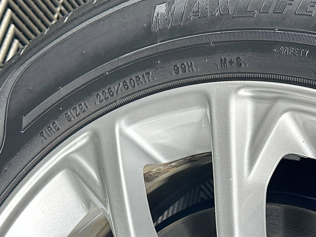 Used 2019 Jeep Cherokee Latitude w/ Cold Weather Group image 34