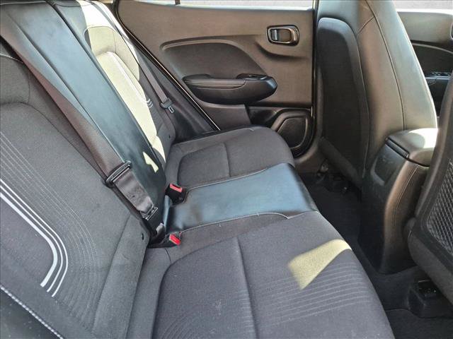 Used 2022 Hyundai Venue Limited FWD image 20