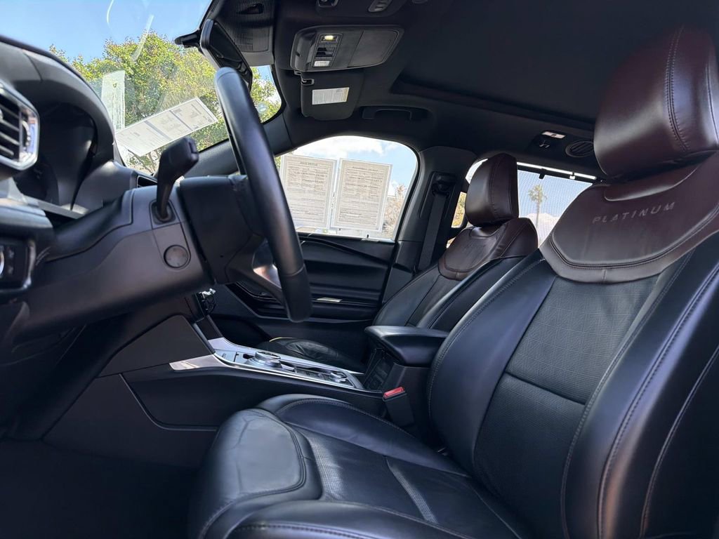 Certified 2023 Ford Explorer Platinum w/ Class IV Trailer Tow Package image 22