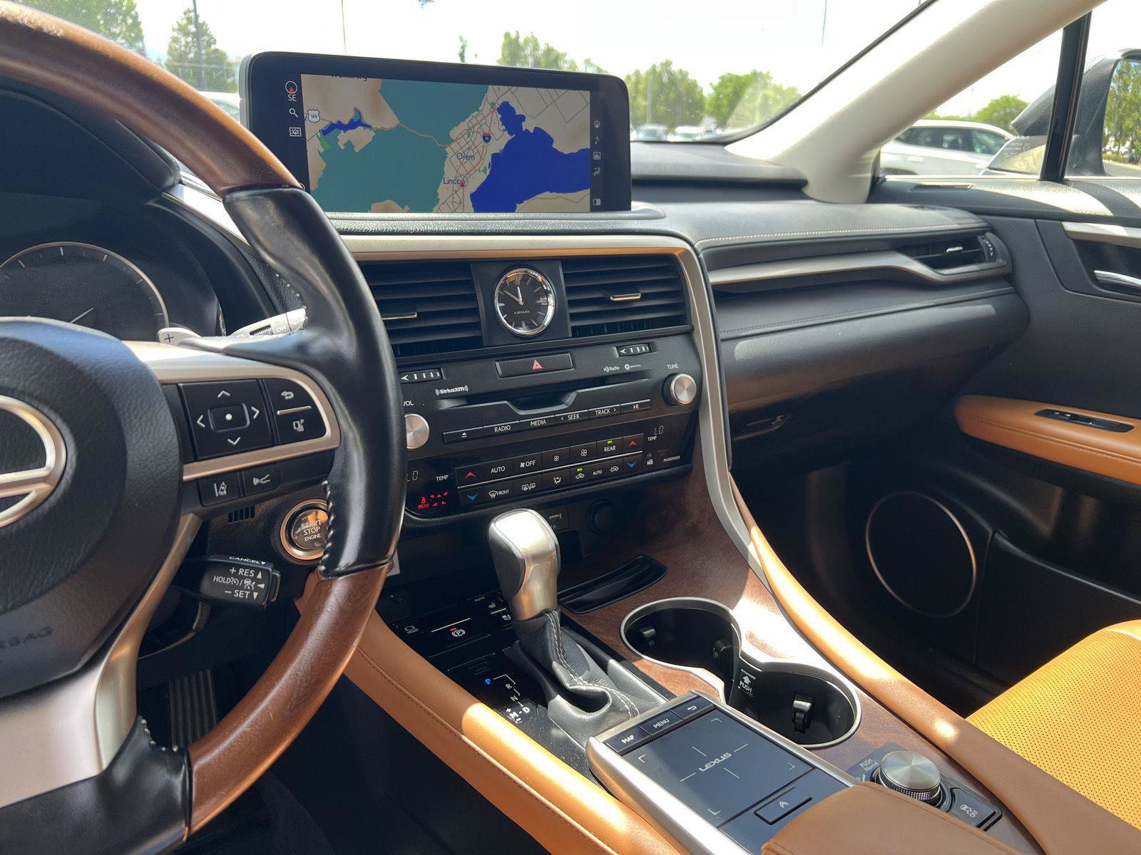 Used 2022 Lexus RX 350L Premium w/ Premium Package AWD/4WD image 35