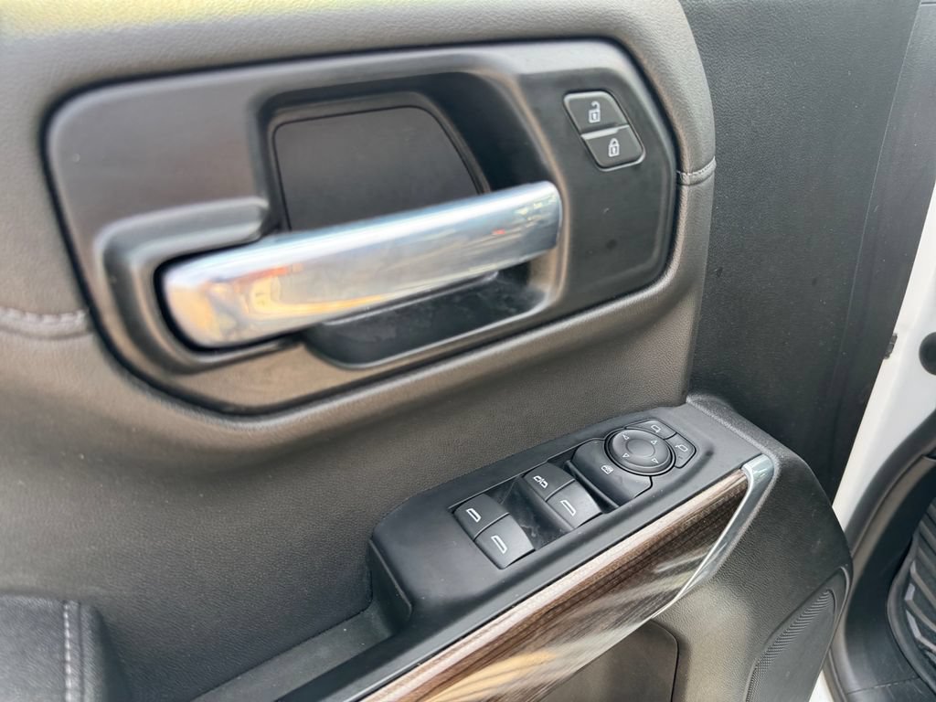 Used 2021 Chevrolet Silverado 1500 LT AWD/4WD image 19