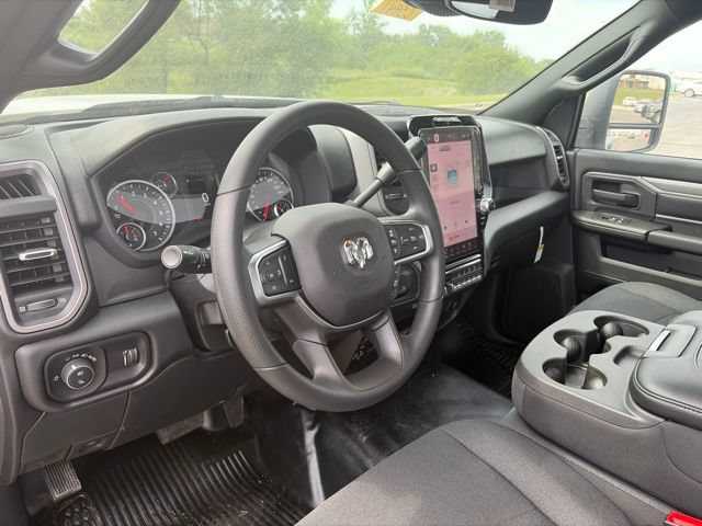 New 2026 RAM 2500 Tradesman AWD/4WD image 9
