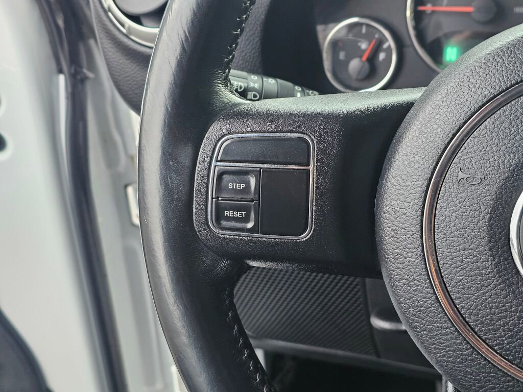 Used 2018 Jeep Wrangler Unlimited Sahara image 22