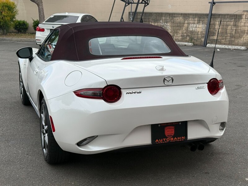 Used 2018 MAZDA MX-5 Miata Grand Touring RWD image 10