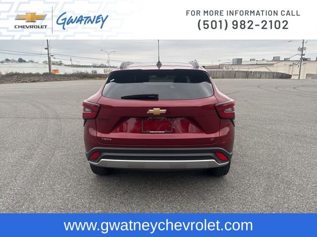 Used 2025 Chevrolet Trax LT image 6