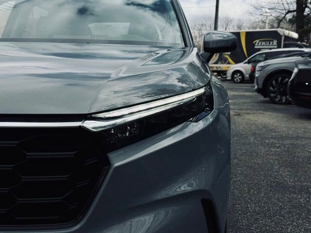 Used 2023 Honda CR-V EX-L image 3