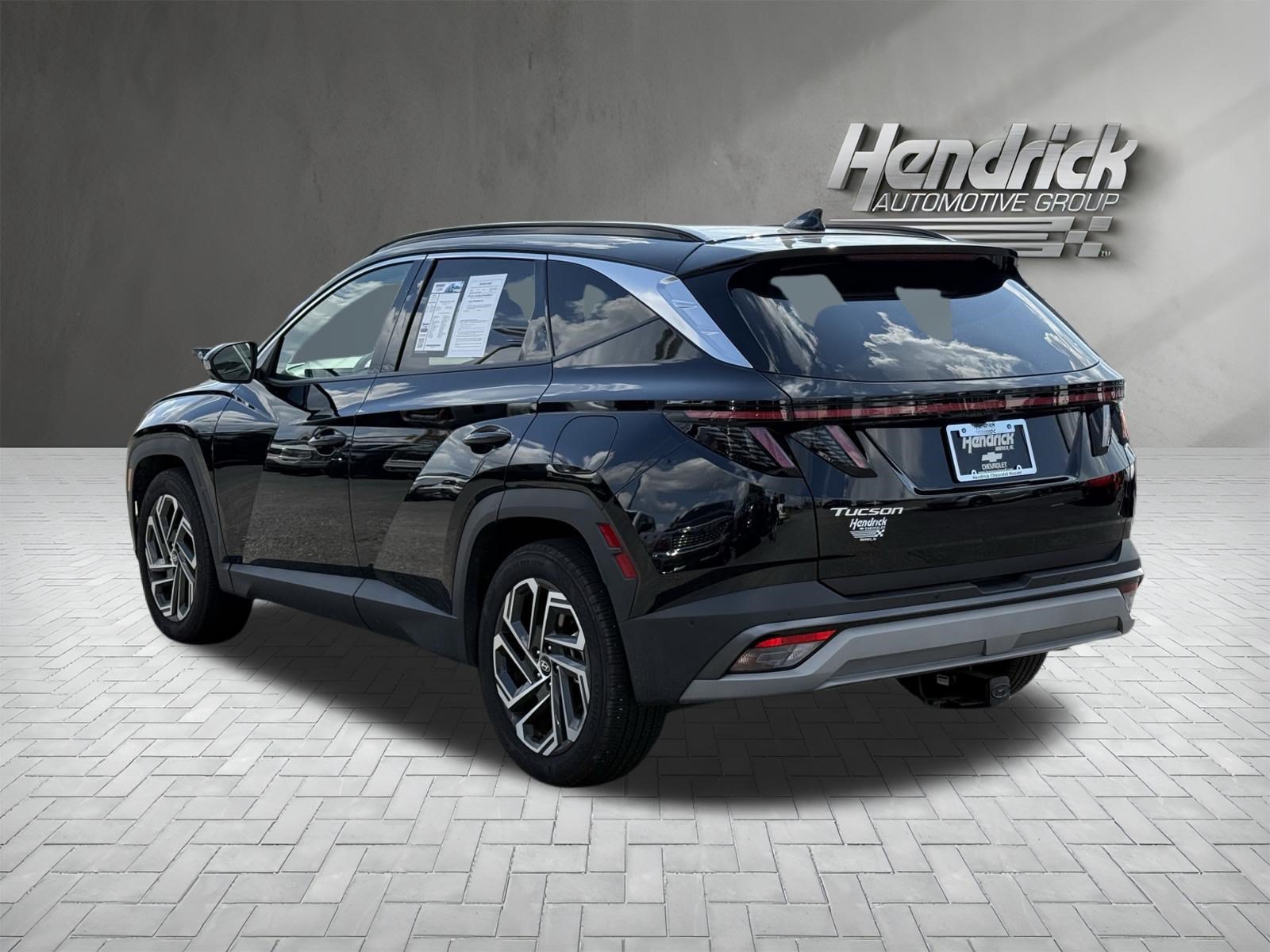 Used 2025 Hyundai Tucson Limited FWD image 7