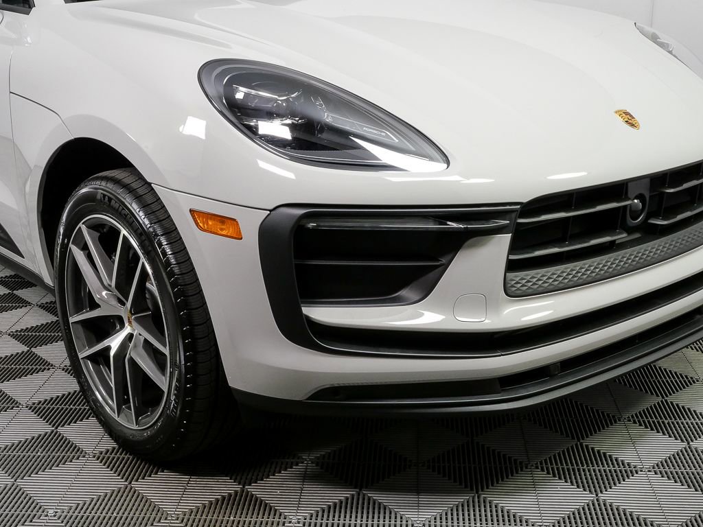 New 2026 Porsche Macan image 39