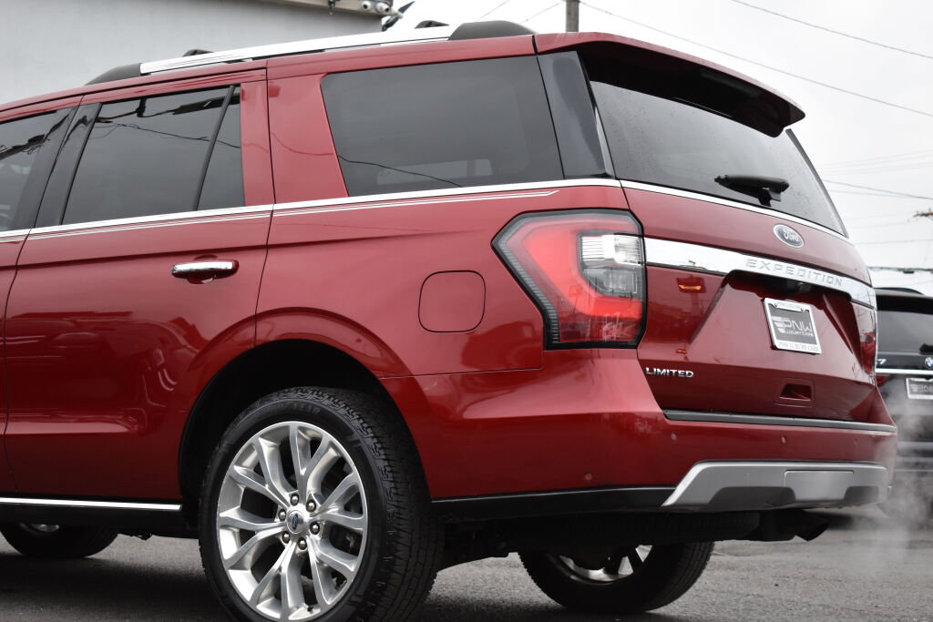 Used 2018 Ford Expedition Limited w/ Equipment Group 302A image 9
