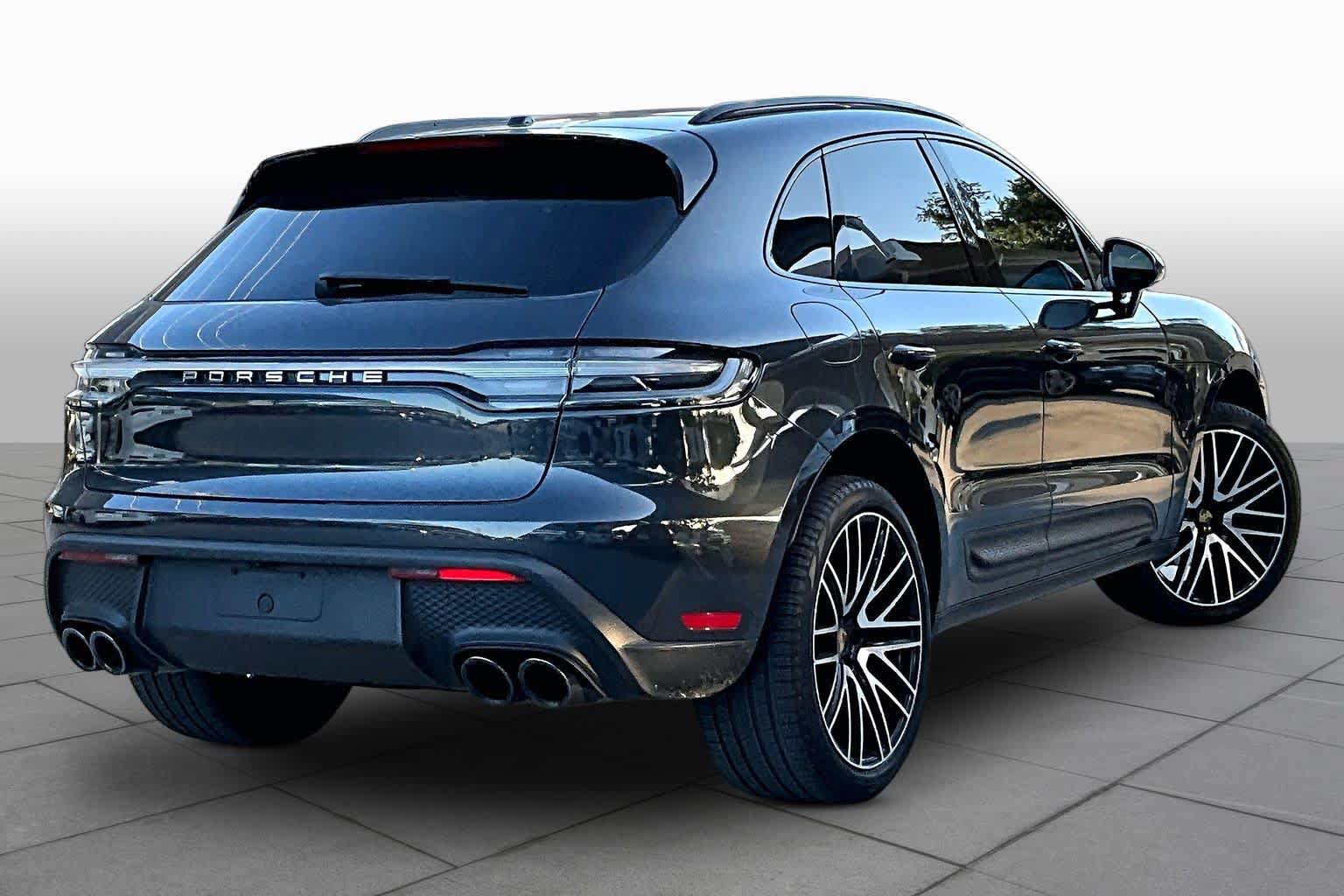 Used 2026 Porsche Macan AWD/4WD image 13