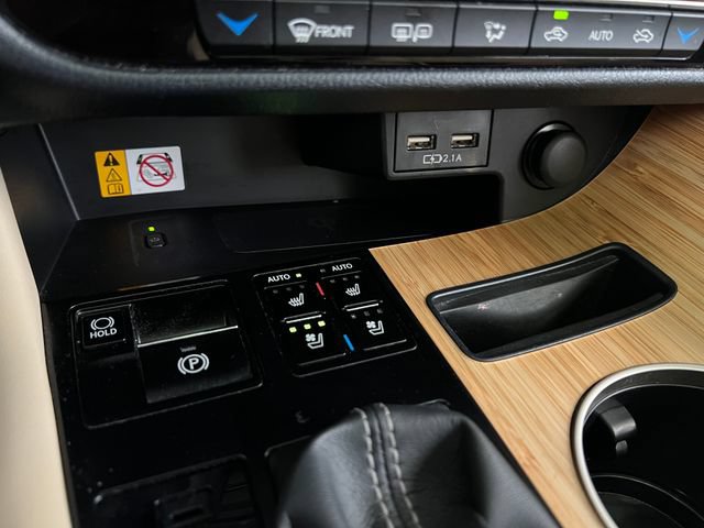 Used 2022 Lexus RX 350L FWD w/ Premium Package image 25