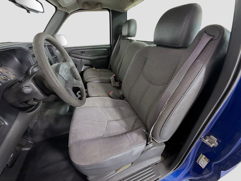 Used 2004 Chevrolet Silverado 1500 W/T RWD image 16