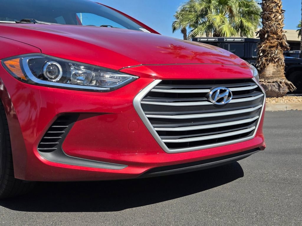 Used 2017 Hyundai Elantra SE image 8
