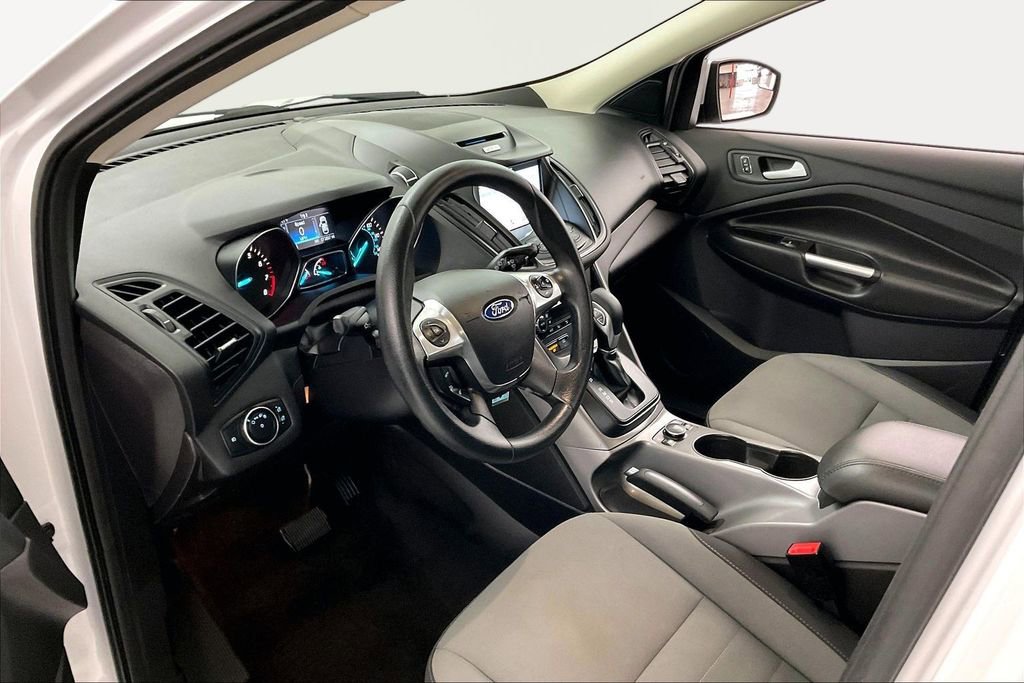 Used 2016 Ford Escape SE w/ Equipment Group 201A image 16