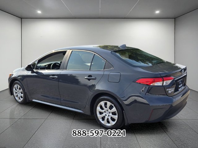 Used 2025 Toyota Corolla LE FWD image 3