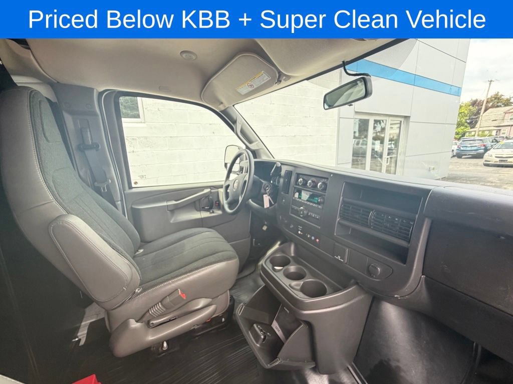 Used 2025 GMC Savana 2500 w/ Driver Convenience Package RWD image 15