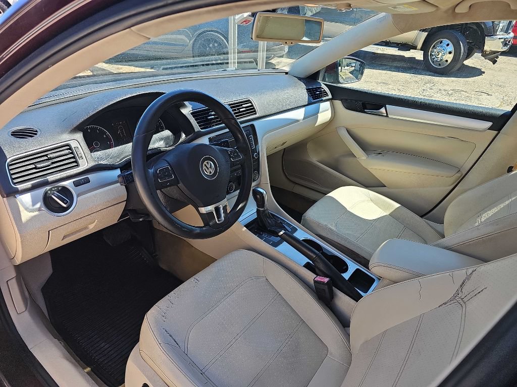 Used 2013 Volkswagen Passat 2.5 SE FWD image 9