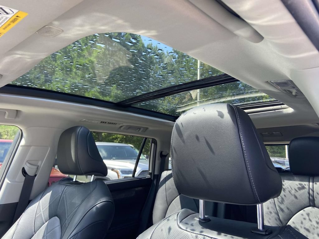 Used 2025 Toyota Highlander Platinum AWD/4WD image 25