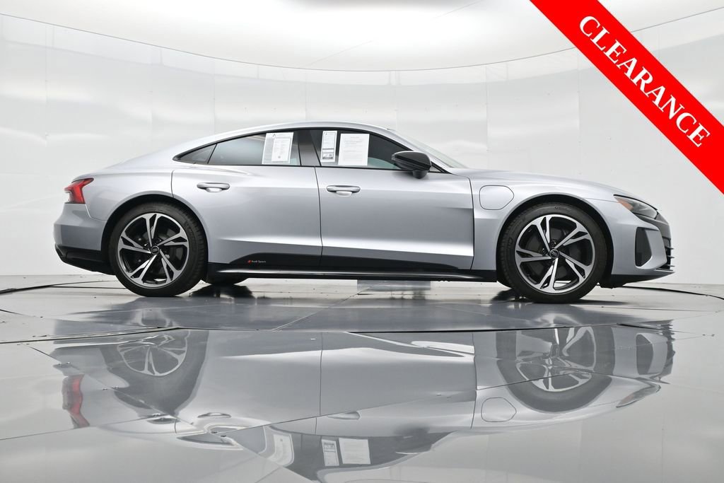 Used 2024 Audi e-tron GT Premium Plus image 48