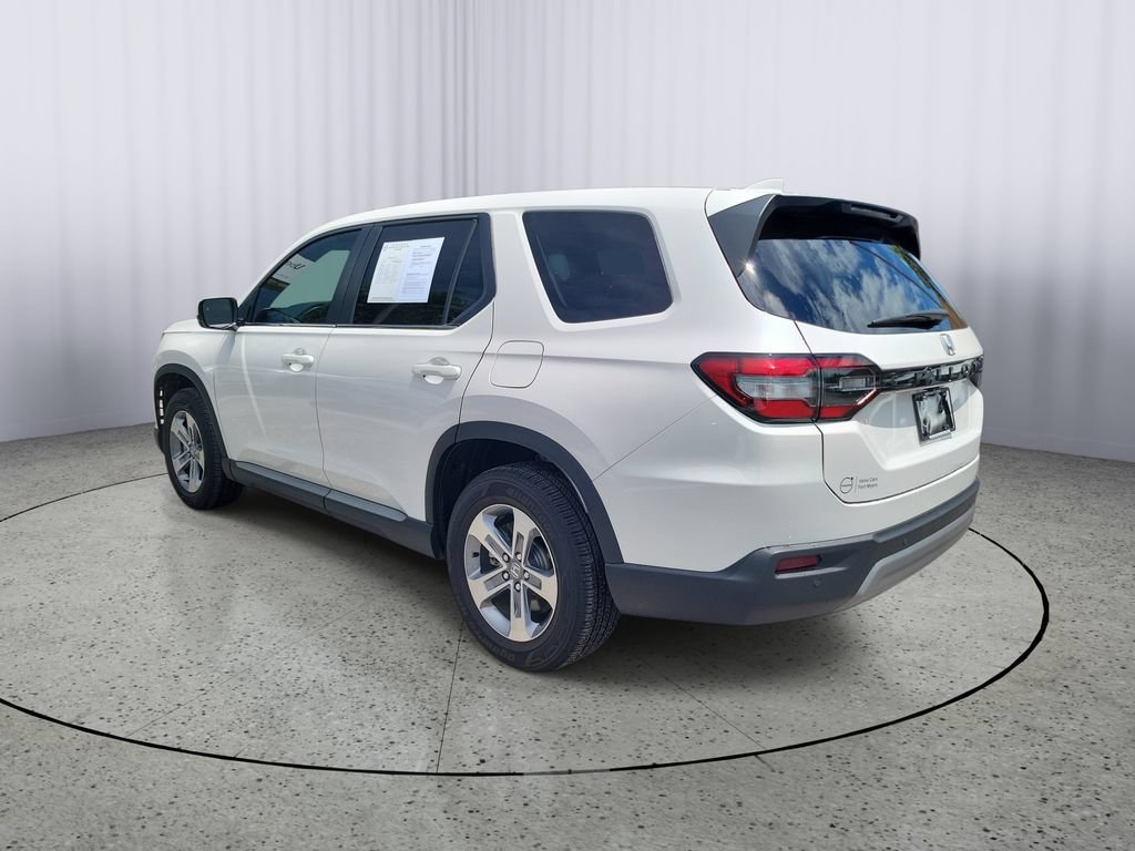 Used 2025 Honda Pilot EX-L image 4